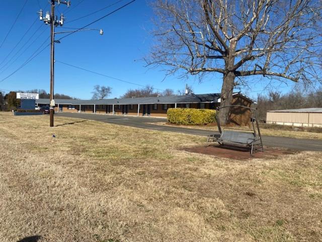 Andy Griffith Parkway Inn 芒特艾里 外观 照片