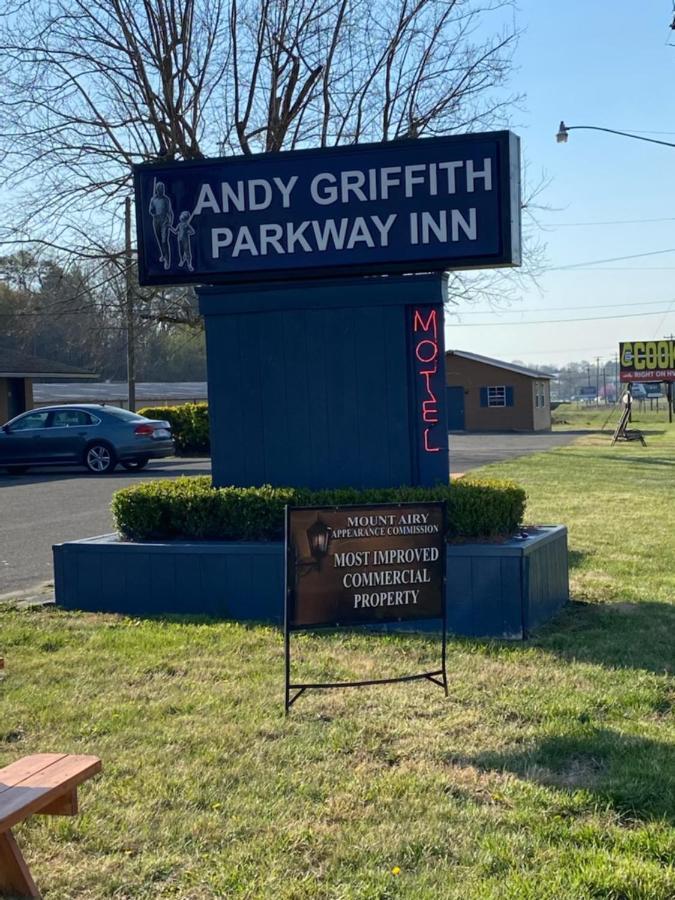 Andy Griffith Parkway Inn 芒特艾里 外观 照片